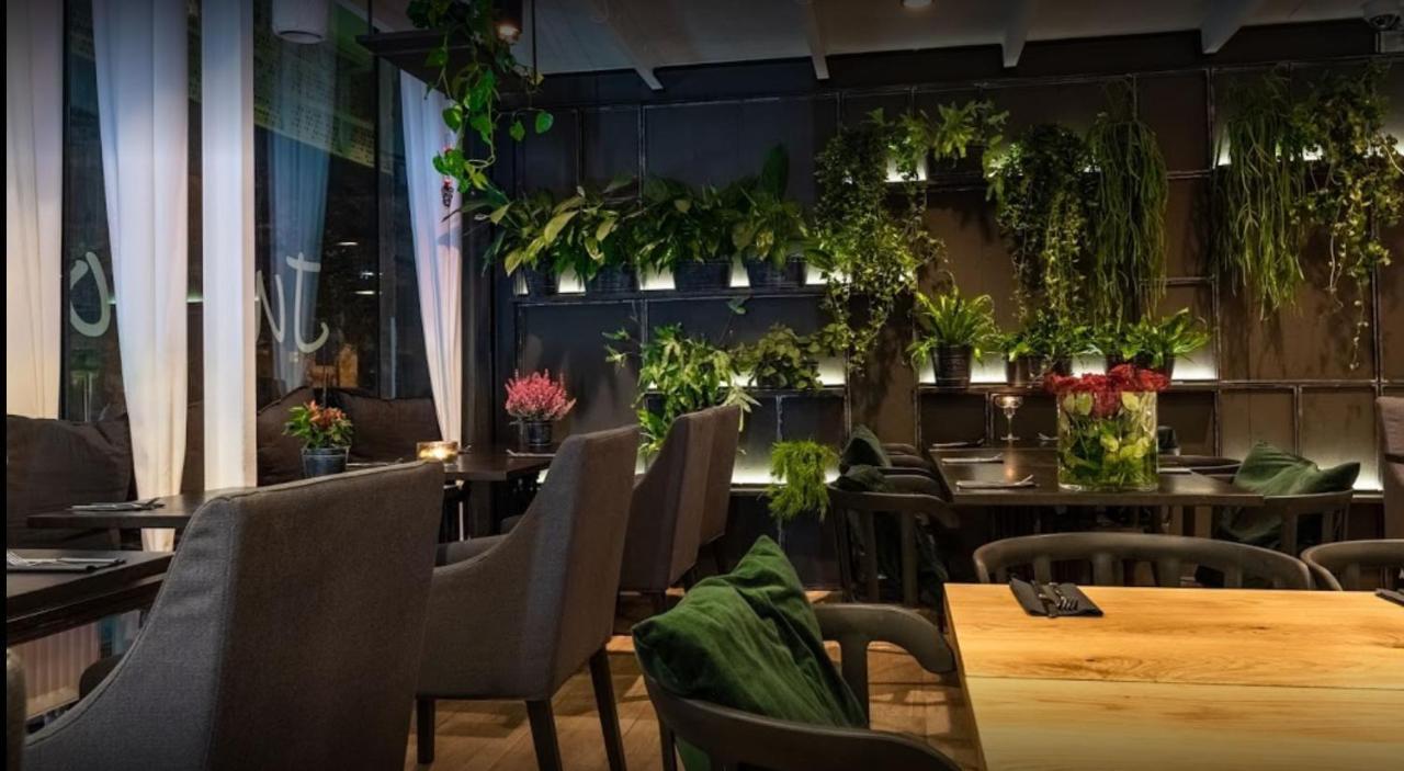 Wronia Oxygen P&O Accommodation ワルシャワ エクステリア 写真
